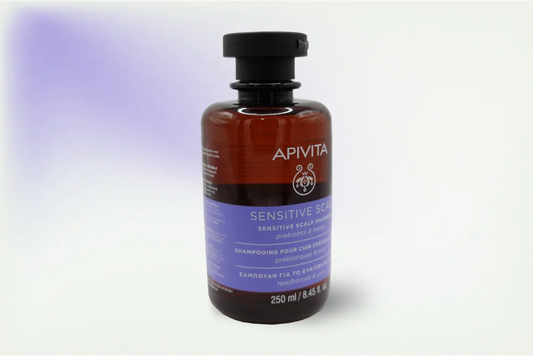 APIVITA SENSITIVE SCALP CHAMPÚ CUERO CABELLUDO SENSIBLE CON PREBIÓTICOS Y MIEL – 250 ML